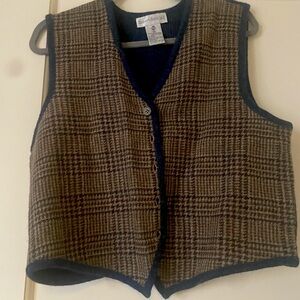 100% wool sweater vest